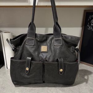 Dooney & Bourke Black Tote! Preowned!!